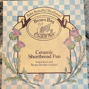Brown Bag Cookie Art Ceramic Shortbread Pan - Cream
